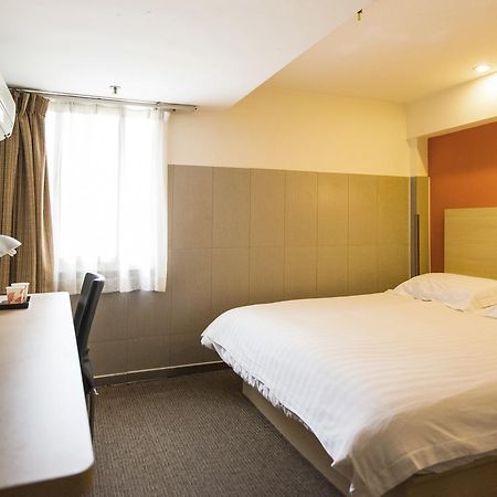 Motel Chongqing Jiefangbai Hongyadong Pedestrian Street Zewnętrze zdjęcie