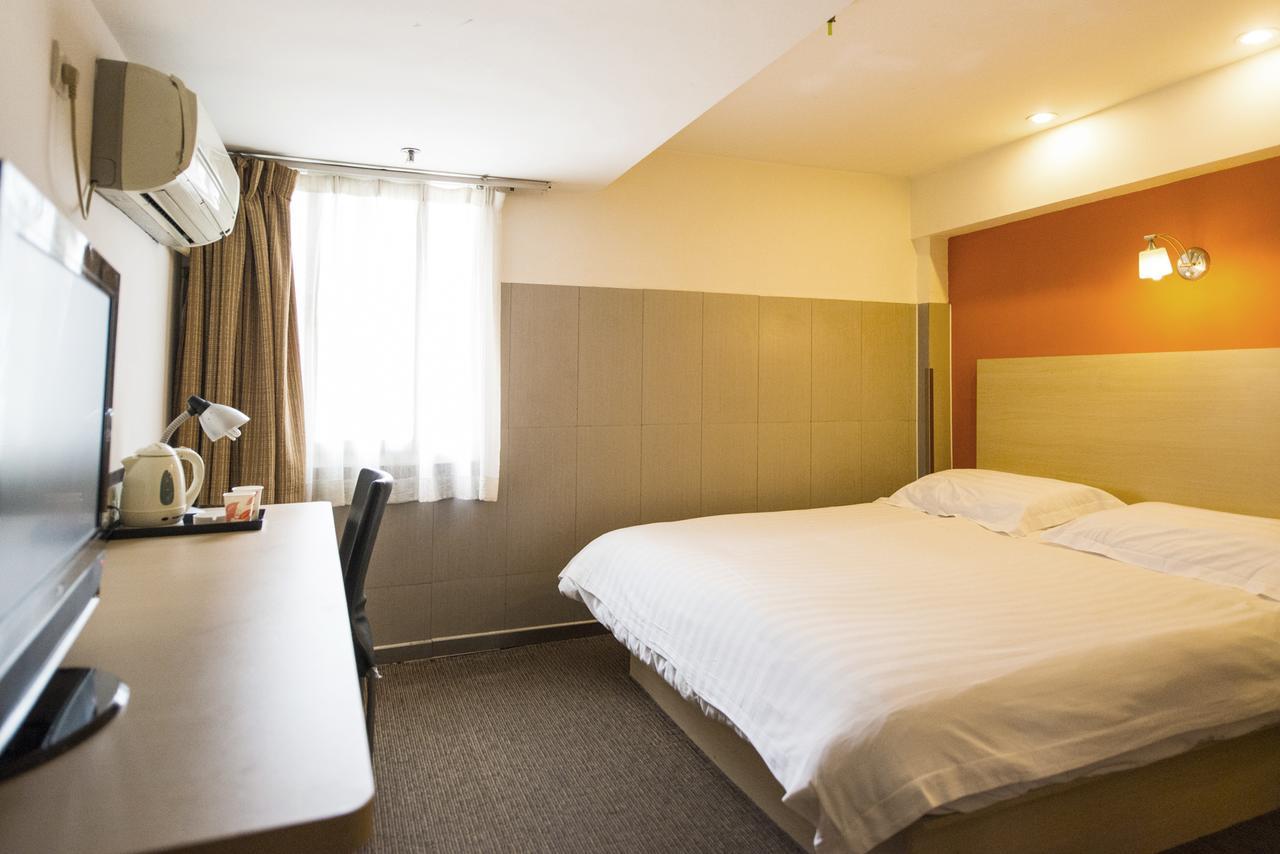 Motel Chongqing Jiefangbai Hongyadong Pedestrian Street Zewnętrze zdjęcie