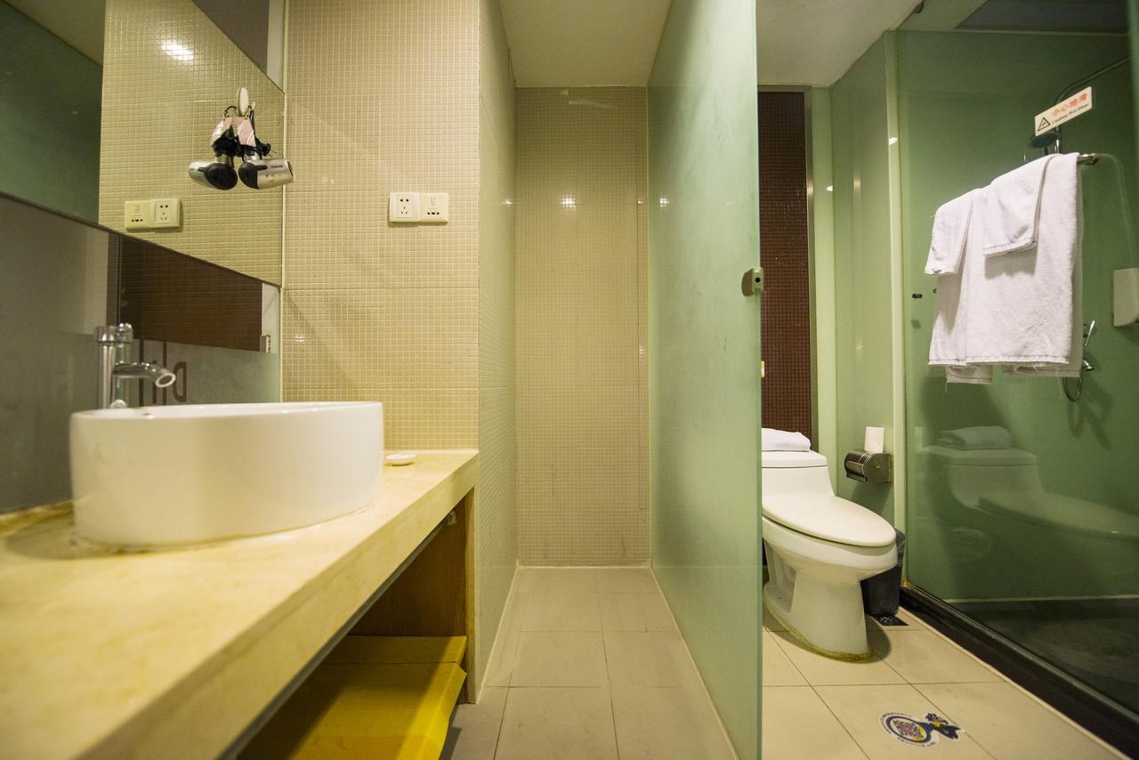 Motel Chongqing Jiefangbai Hongyadong Pedestrian Street Zewnętrze zdjęcie
