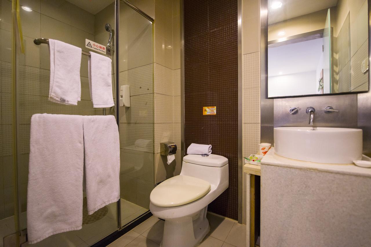 Motel Chongqing Jiefangbai Hongyadong Pedestrian Street Zewnętrze zdjęcie