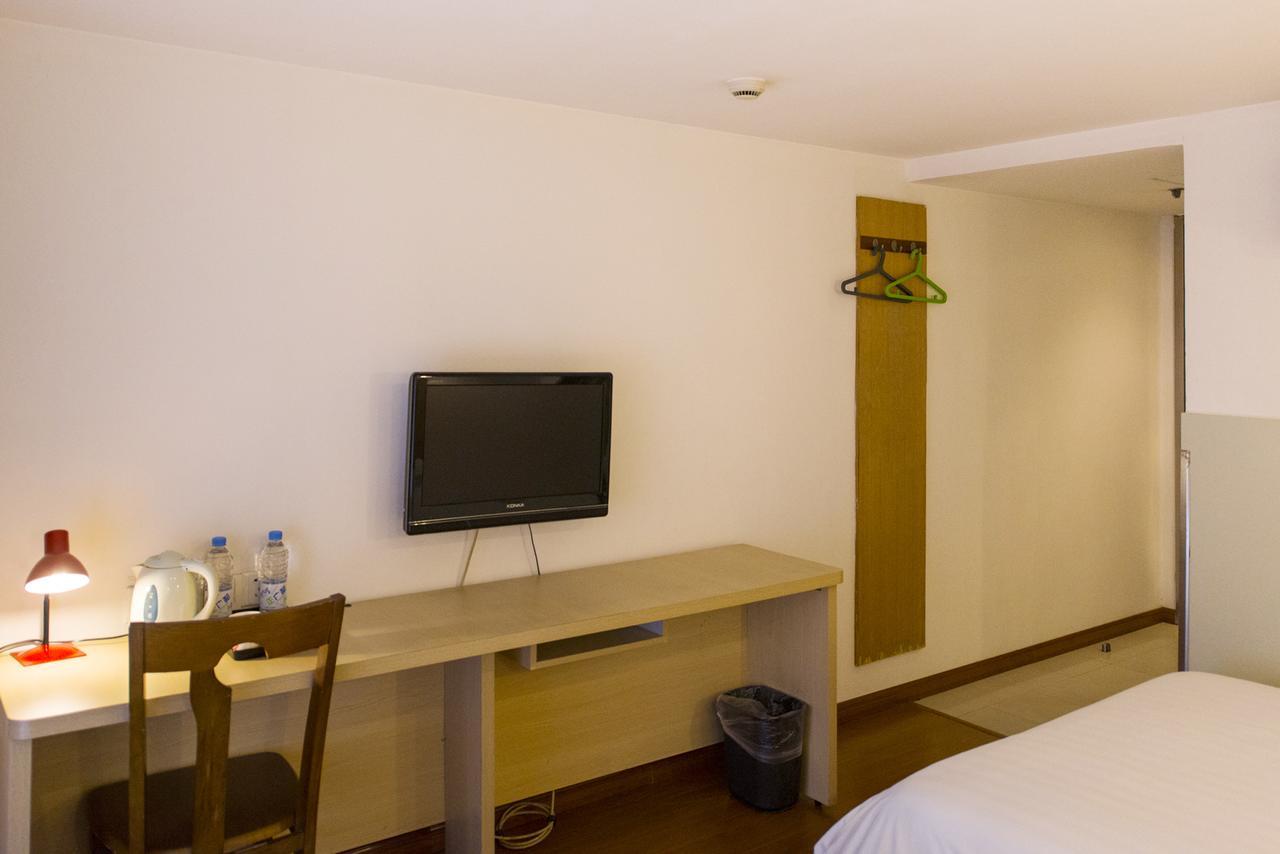 Motel Chongqing Jiefangbai Hongyadong Pedestrian Street Zewnętrze zdjęcie