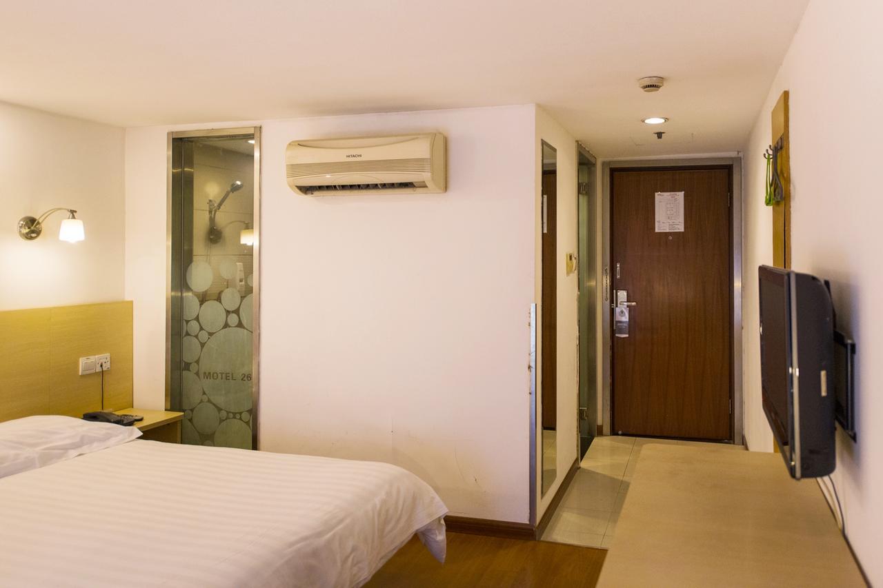 Motel Chongqing Jiefangbai Hongyadong Pedestrian Street Zewnętrze zdjęcie